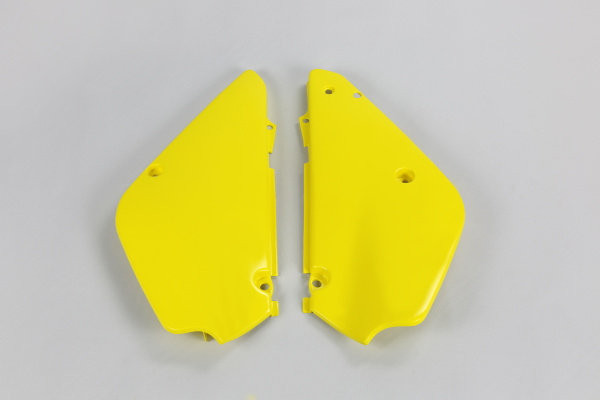 Side panels - yellow 102 - Suzuki - REPLICA PLASTICS - SU03970-102 - UFO Plast