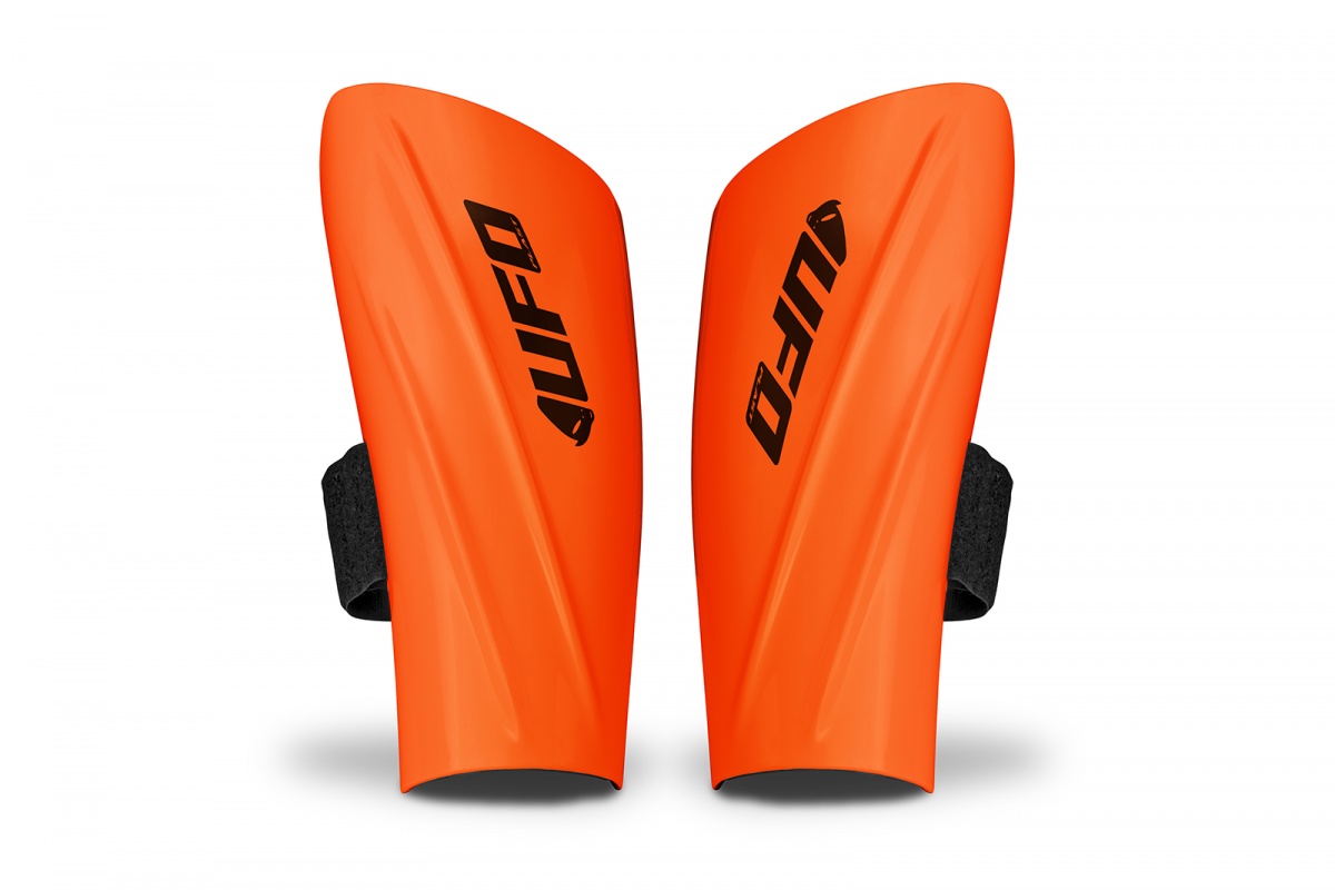 Ski and snowboard forearm protector Racing 2.0 neon orange - Snow - SK09186-FFLU - Ufo Plast